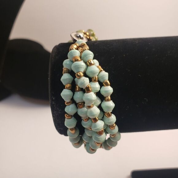 Teng Yue  - Picture 2 of 4